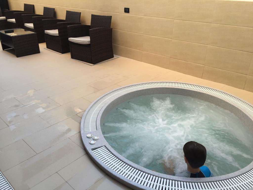 Pensiunea Royal Spa Piatra Neamţ エクステリア 写真